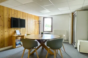 Bureau privé - 78810 - 8 postes - 620€