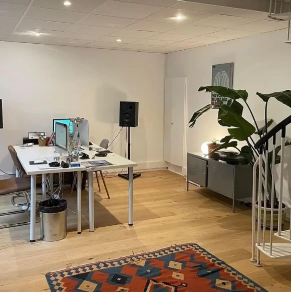 Open Space  4 postes Location bureau Boulevard de Ménilmontant Paris 75020 - photo 3