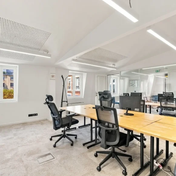 Bureau privé 30 m² 12 postes Location bureau Rue de Bruxelles Paris 75009 - photo 1
