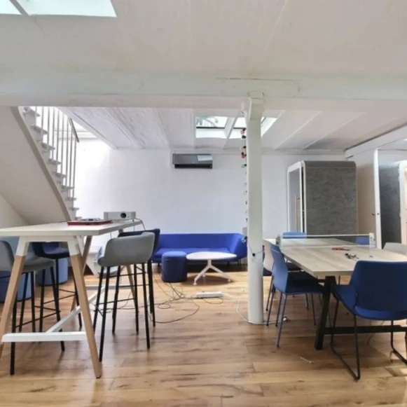 Espace indépendant 200 m² 30 postes Coworking Rue du Faubourg Saint-Denis Paris 75010 - photo 7