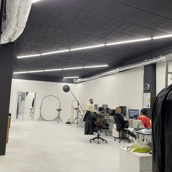 Open Space  15 postes Location bureau Rue Saint-Martin Paris 75003 - photo 2