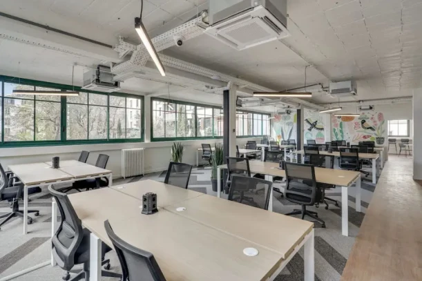 Espace indépendant - 75019 - 34 postes - 12000€