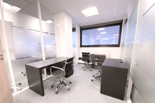 Bureau privé - 92100 - 3 postes - 850€