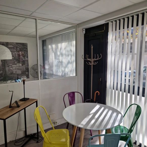 Open Space  4 postes Location bureau Rue Charcot Paris 75013 - photo 6