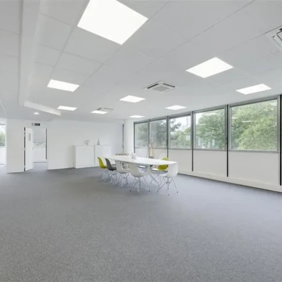 Bureau privé 447 m² 48 postes Coworking Avenue Morane Saulnier Vélizy-Villacoublay 78140 - photo 8