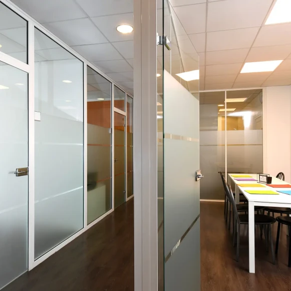 Bureau privé 10 m² 3 postes Coworking Boulevard Exelmans Paris 75016 - photo 6