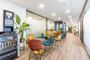 Bureau privé - 49800 - 1 poste - 546€