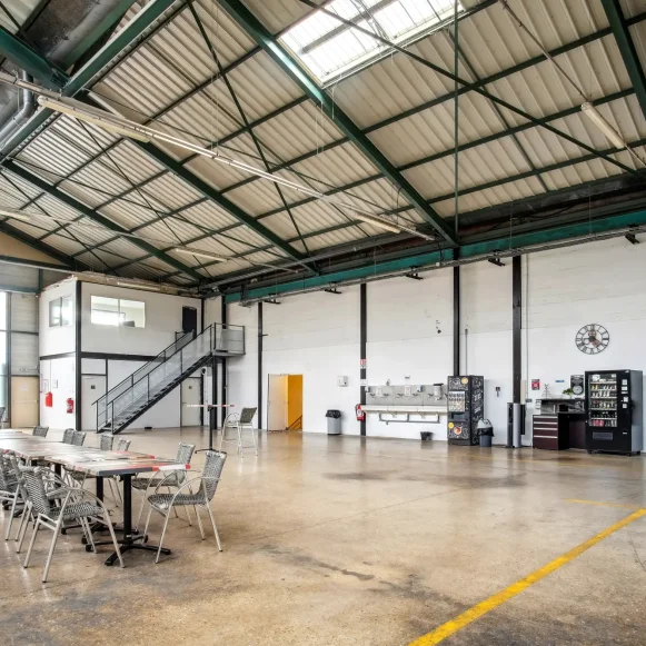 Espace indépendant 15 m² 6 postes Location bureau Rue Pascal Meaux 77100 - photo 8