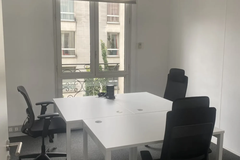 Bureau privé - 33000 - 3 postes - 550€