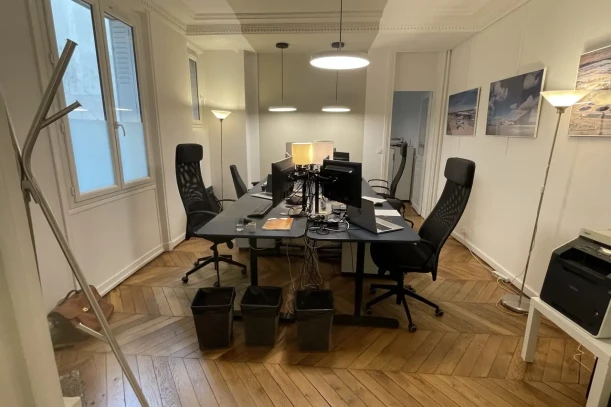 Espace indépendant - 75012 - 10 postes - 3500€