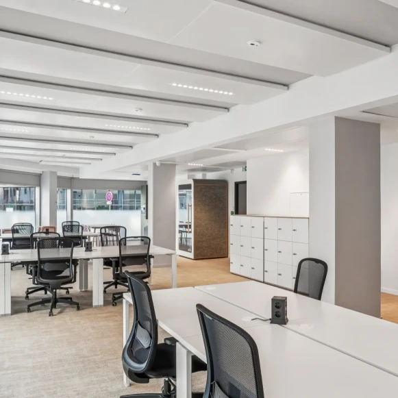 Bureau privé 106 m² 12 postes Location bureau Rue Juliette Récamier Lyon 69006 - photo 2