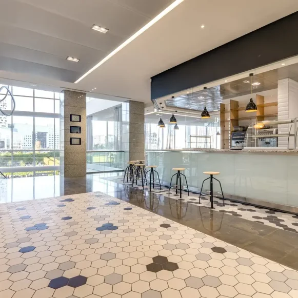 Bureau privé 12 m² 4 postes Coworking Cours du Triangle Puteaux 92800 - photo 8