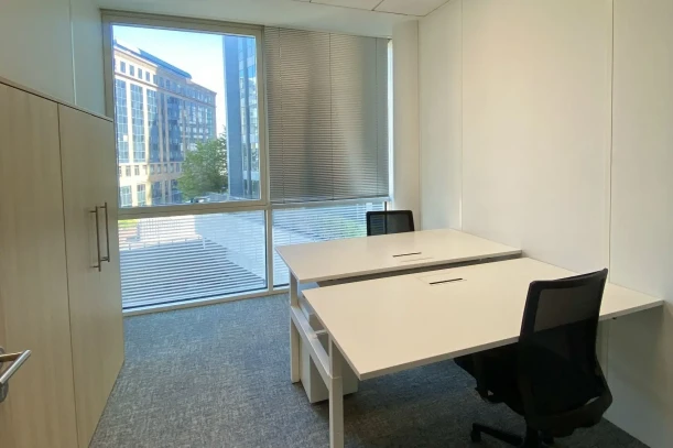Bureau privé - 92800 - 4 postes - 1800€