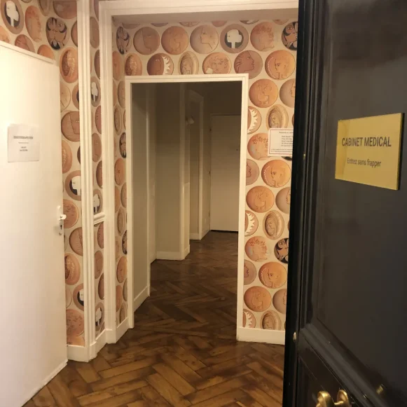 Bureau privé 11 m² 1 poste Coworking Rue Brochant Paris 75017 - photo 4