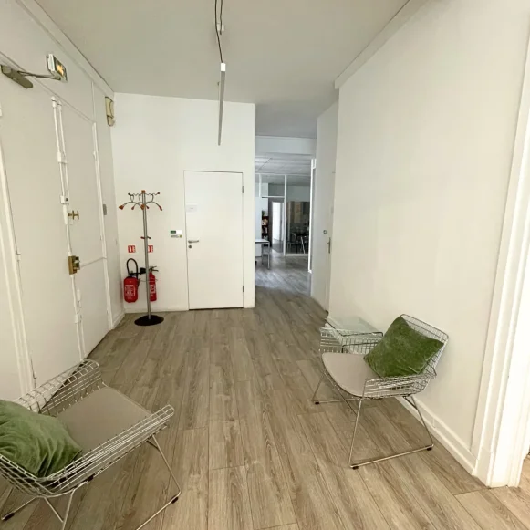 Bureau privé 23 m² 7 postes Location bureau Rue Feydeau Paris 75002 - photo 10