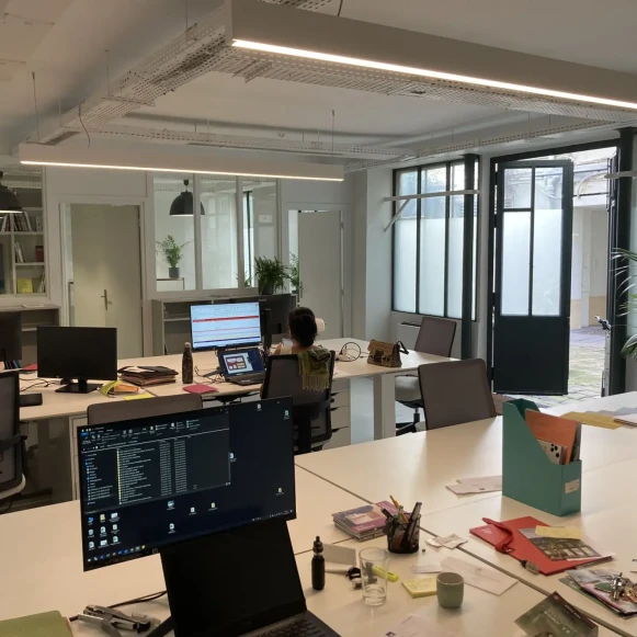 Open Space  5 postes Location bureau Rue Chapon Paris 75003 - photo 3