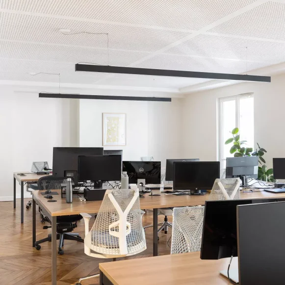 Espace indépendant 175 m² 26 postes Location bureau Rue d'Argenteuil Paris 75001 - photo 9