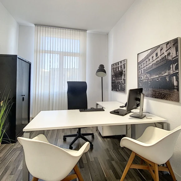 Bureau privé 12 m² 1 poste Coworking Route de Launaguet Toulouse 31200 - photo 1