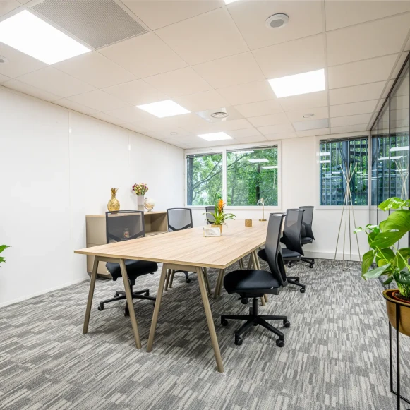 Bureau privé 22 m² 6 postes Location bureau Rue des Courtillons Bruz 35170 - photo 1