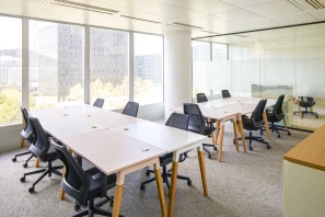 Bureau privé - 92931 - 10 postes - 6000€