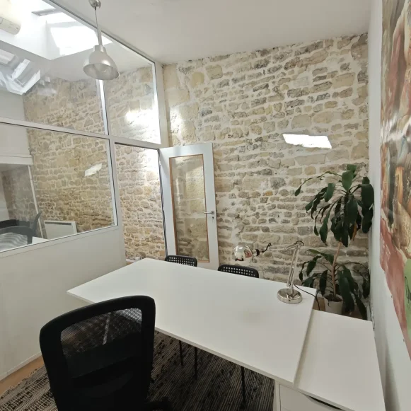 Bureau privé 33 m² 10 postes Coworking Rue Saint-Antoine Paris 75004 - photo 11