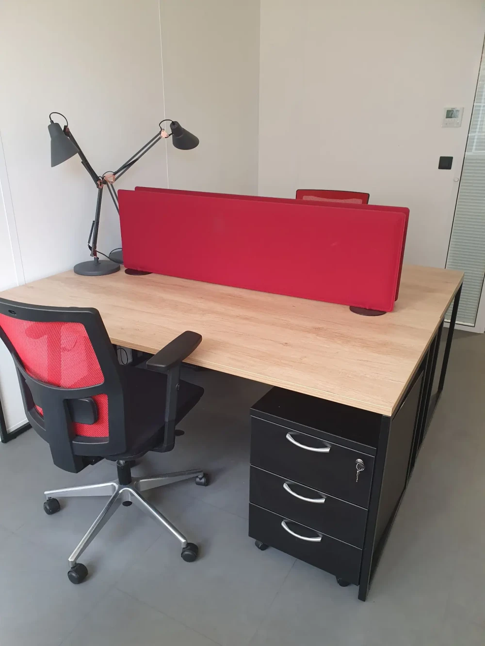 Bureau privé - 33600 - 2 postes - 450€