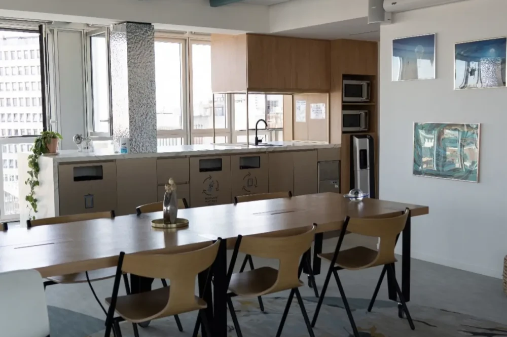 Bureau privé - 75013 - 8 postes - 4400€