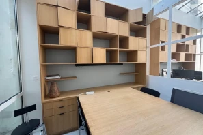 Bureau privé - 75010 - 2 postes - 1300€