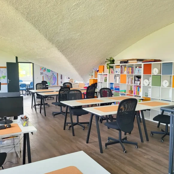 Bureau privé 16 m² 1 poste Coworking Rue Magellan Sucy-en-Brie 94370 - photo 6