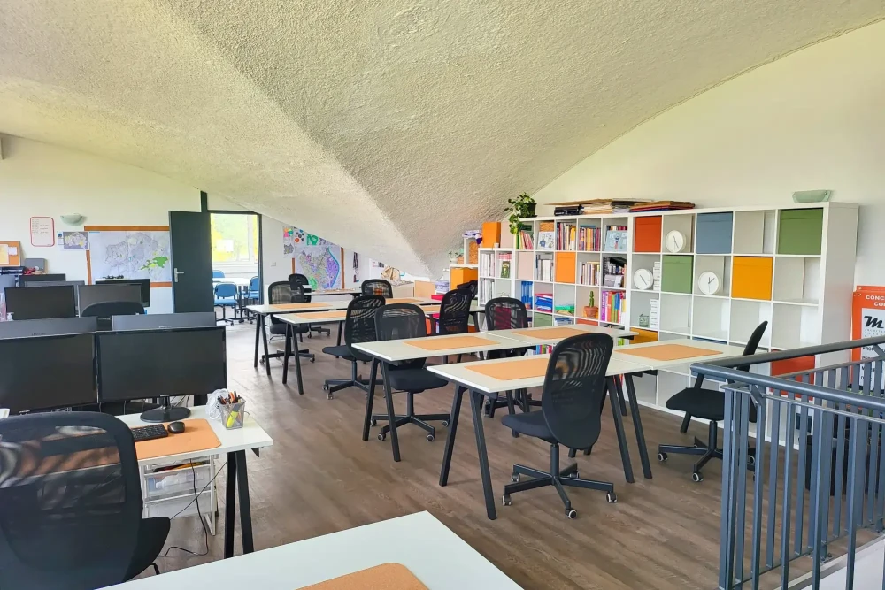 Bureau privé - 94370 - 1 poste - 600€