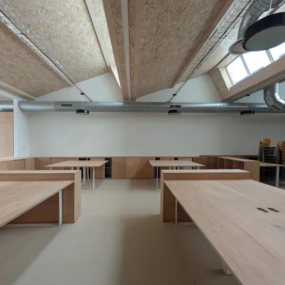 Open Space  7 postes Coworking Rue Emile Beaufils Montreuil 93100 - photo 3