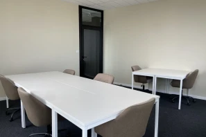 Bureau privé - 33130 - 6 postes - 1950€