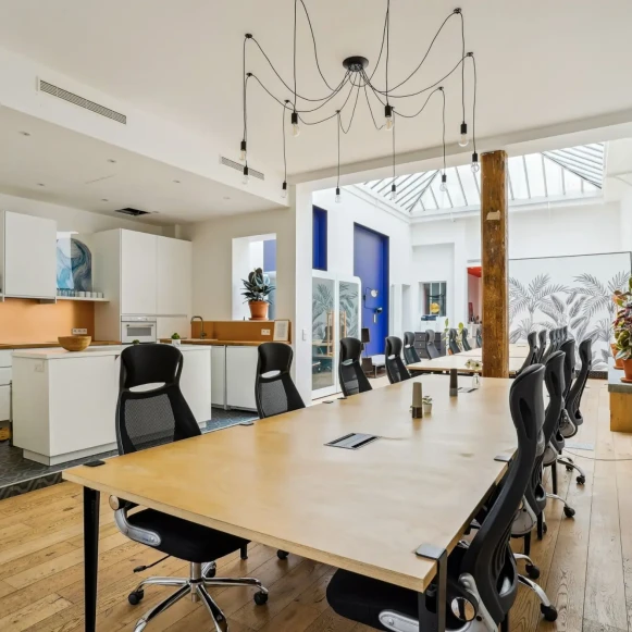 Espace indépendant 252 m² 34 postes Location bureau Rue du Faubourg du Temple Paris 75010 - photo 6