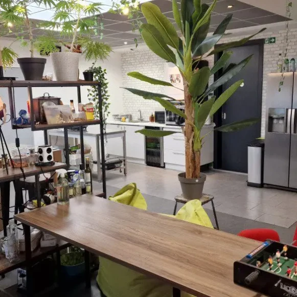 Bureau privé 18 m² 4 postes Coworking Rue Jacobi-Netter Strasbourg 67200 - photo 5