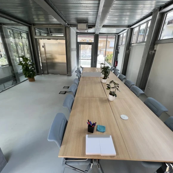 Bureau privé 45 m² 15 postes Coworking Rue de Croulebarbe Paris 75013 - photo 8