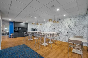 Bureau privé - 06906 - 15 postes - 3750€