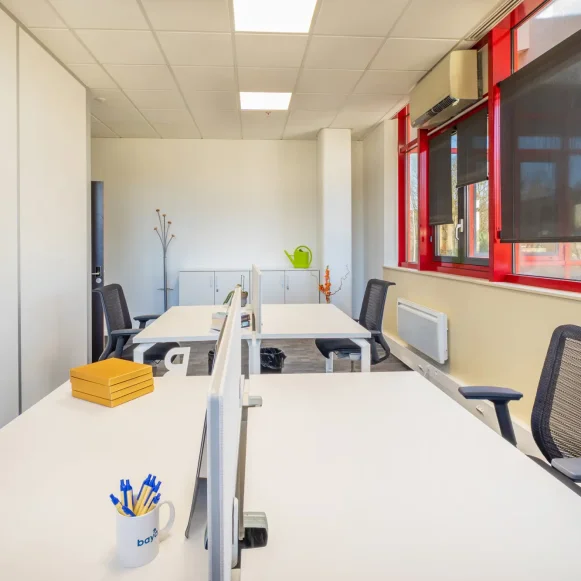 Bureau privé 10 m² 1 poste Coworking Impasse de La Ravoire Epagny Metz-Tessy 74370 - photo 3