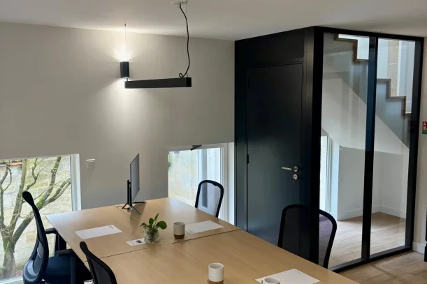 Bureau privé - 33000 - 4 postes - 1800€