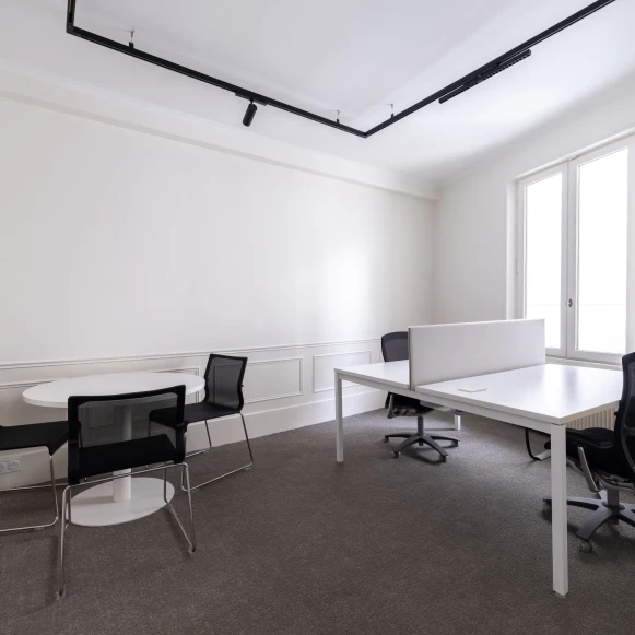 Bureau privé 17 m² 2 postes Coworking Rue Neuve des Boulets Paris 75011 - photo 1