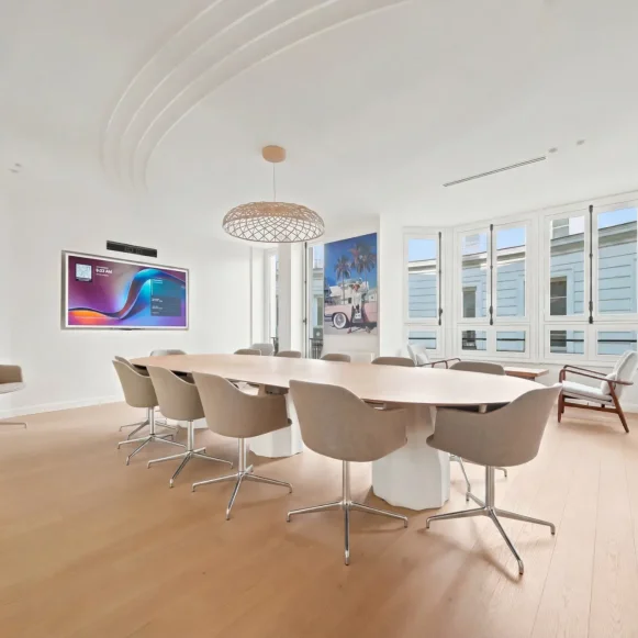 Bureau privé 30 m² 6 postes Location bureau Avenue Franklin Delano Roosevelt Paris 75008 - photo 1
