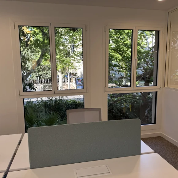 Bureau privé 22 m² 6 postes Location bureau Boulevard Carabacel Nice 06000 - photo 6