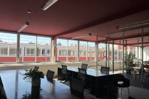 Open Space - 75012 - 24 postes - 650€