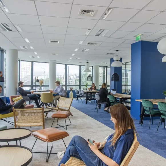 Bureau privé 15 m² 5 postes Location bureau Rue Carnot Fontenay-sous-Bois 94120 - photo 6