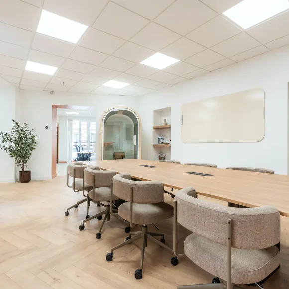Espace indépendant 218 m² 33 postes Location bureau Rue Montmartre Paris 75002 - photo 7