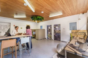 Open Space - 21370 - 4 postes - 250€