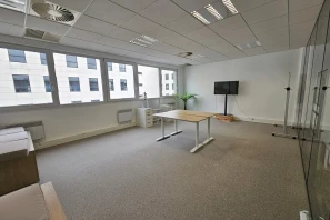 Bureau privé - 93200 - 7 postes - 1800€