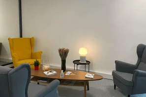 Bureau privé - 35000 - 3 postes - 1350€