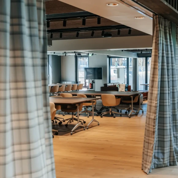 Bureau privé 135 m² 20 postes Coworking Chemin du Vieux Chêne Meylan 38240 - photo 6