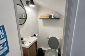 Espace indépendant - 75010 - 14 postes - 5000€