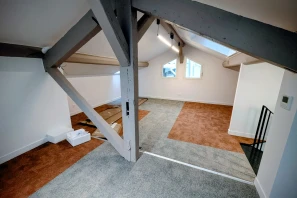 Espace indépendant - 75010 - 56 postes - 39200€